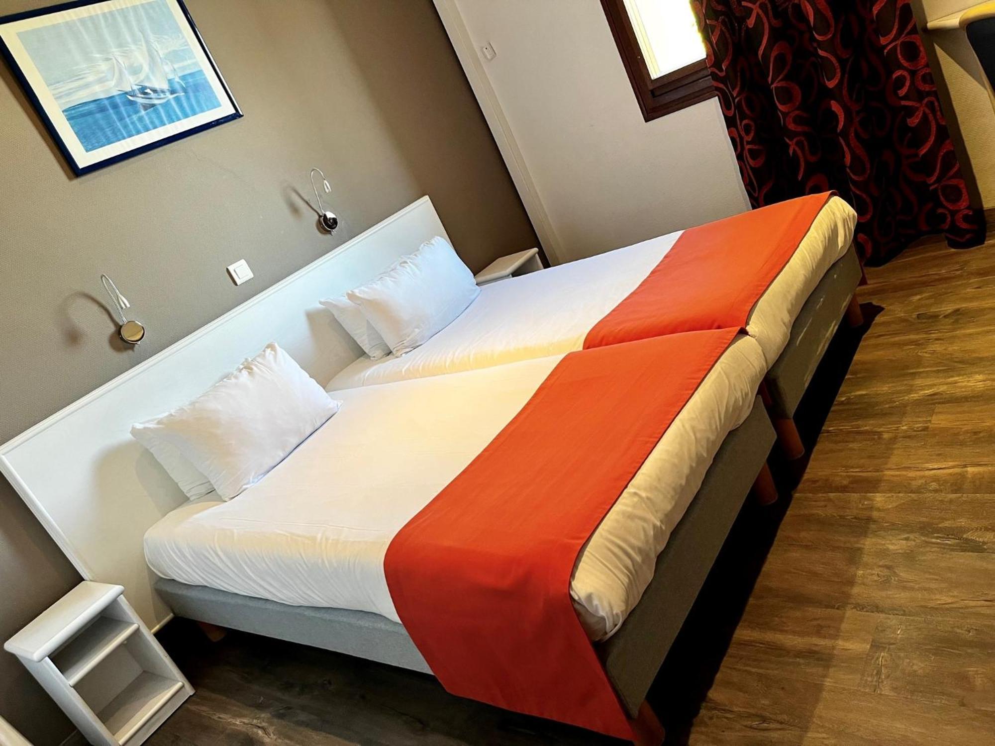 Cit'Hotel Le Louvre Orange Orange  Bagian luar foto